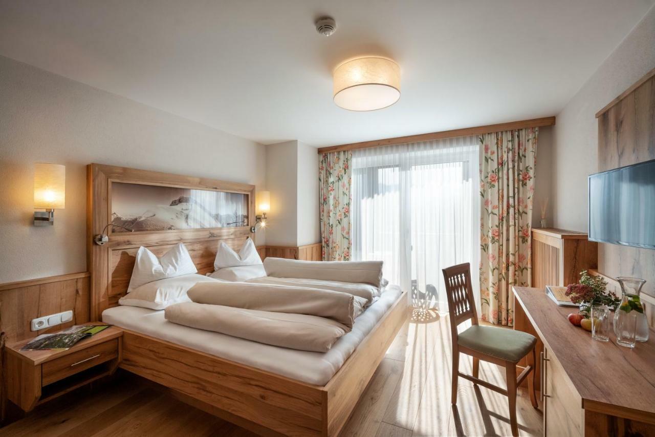 Hotel Garni Tirolerhof Хопфгартен им Бриксентал Екстериор снимка
