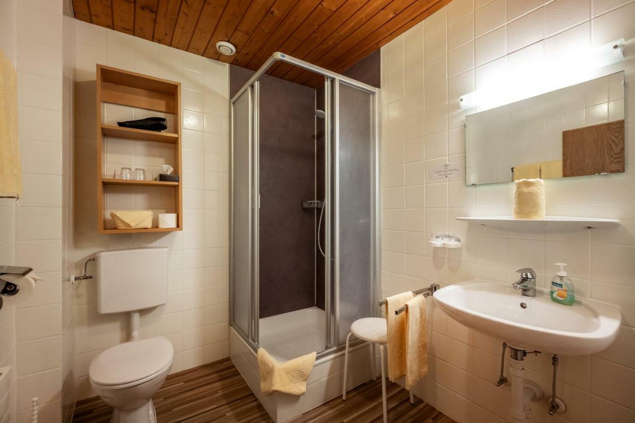 Hotel Garni Tirolerhof Хопфгартен им Бриксентал Екстериор снимка